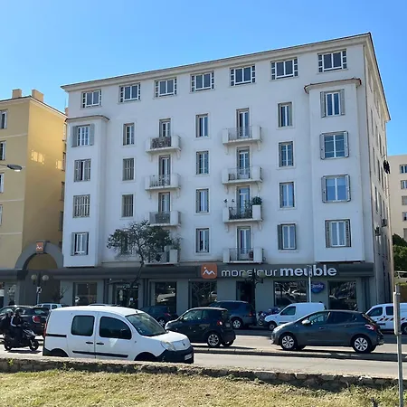 Appartamento Centre Cours Napoleon
