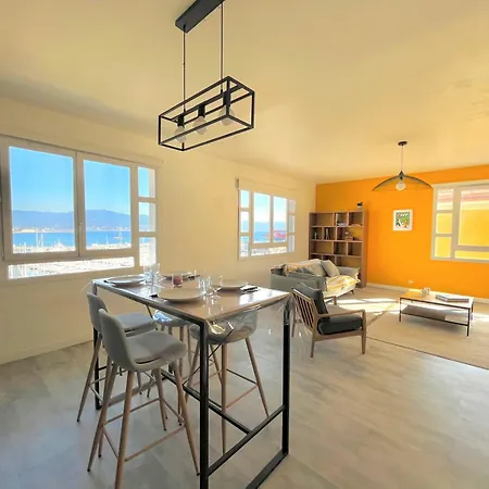 Daire Centre Cours Napoleon Ajaccio (Corsica)